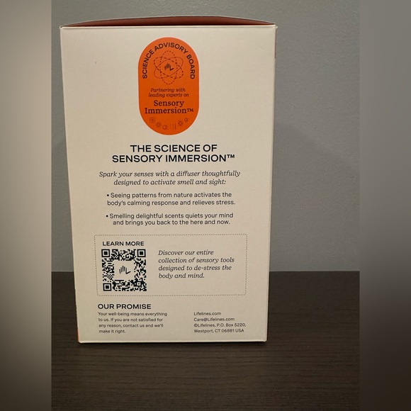 Lifelines Waves Ultrasonic Diffuser with Essential Oil EUC - Picture 8 of 10